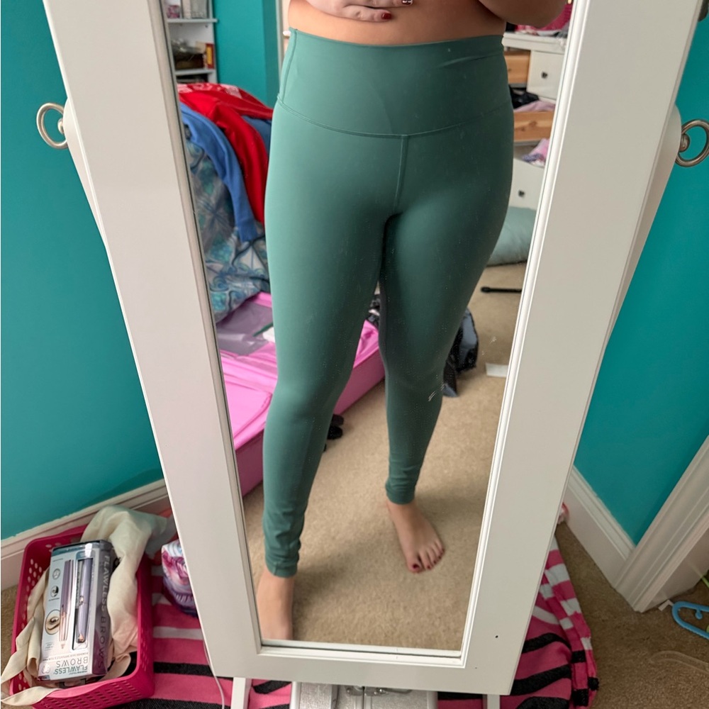 SOLD lululemon athletica wunder under Leggings